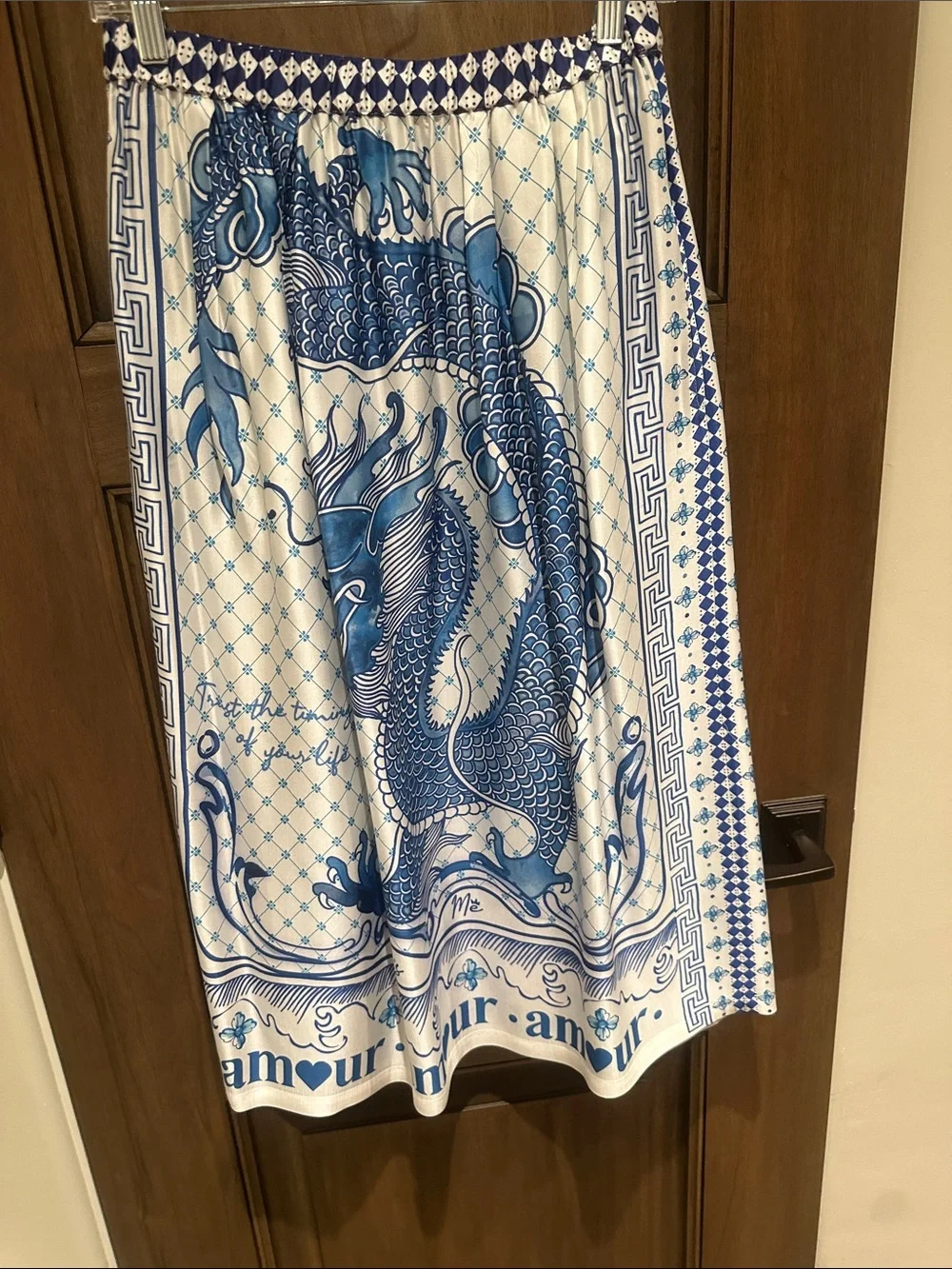 ME369 blue and White Dragon skirt
